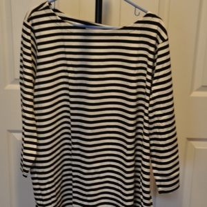NEW Liz Claiborne  Black and white top